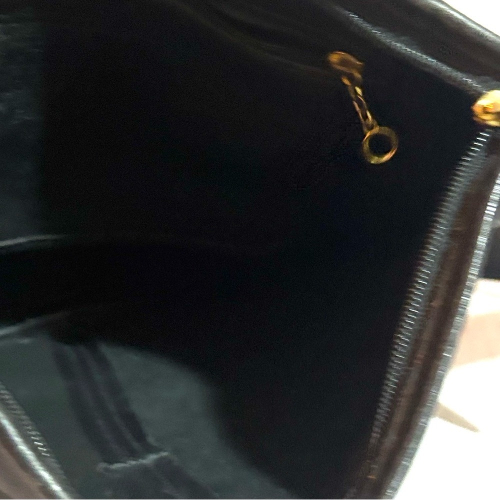 Coach vintage black leather crossbody handbag - Picture 6 of 9